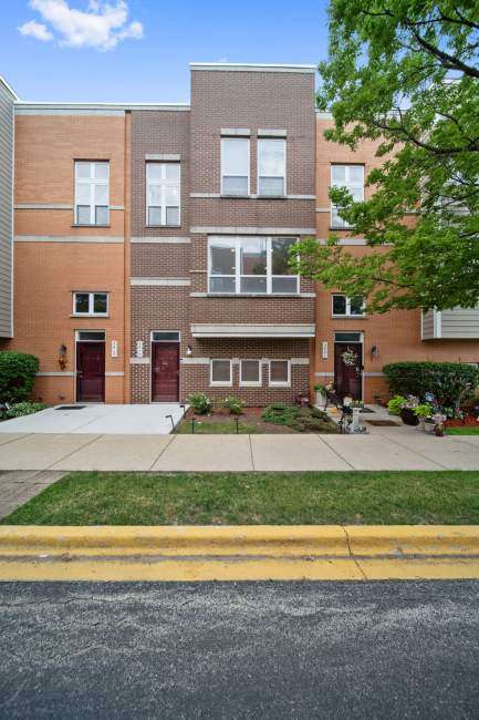 5419 W Galewood Ave, Chicago, IL 60639