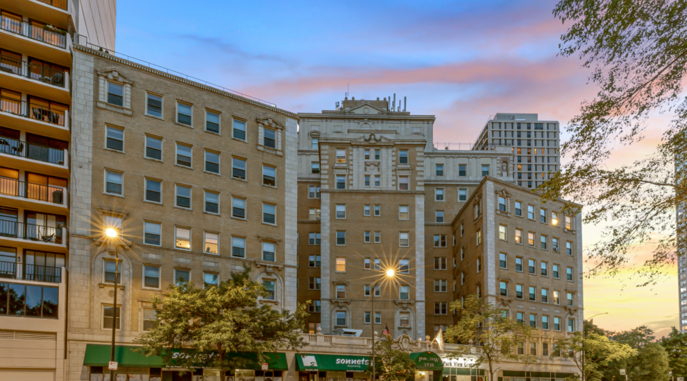 Park View Apartments - 1936 N Clark